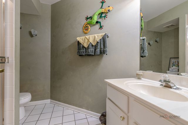 351 Town Place Circle 503, Buffalo Grove, IL 60089