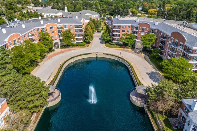 351 Town Place Circle 503, Buffalo Grove, IL 60089