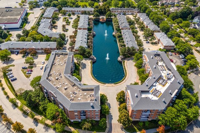 351 Town Place Circle 503, Buffalo Grove, IL 60089