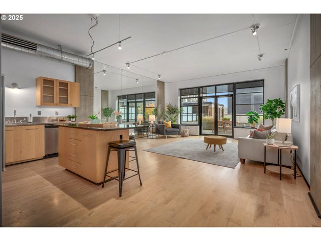 420 Nw 11TH Ave 503, Portland, OR 97209