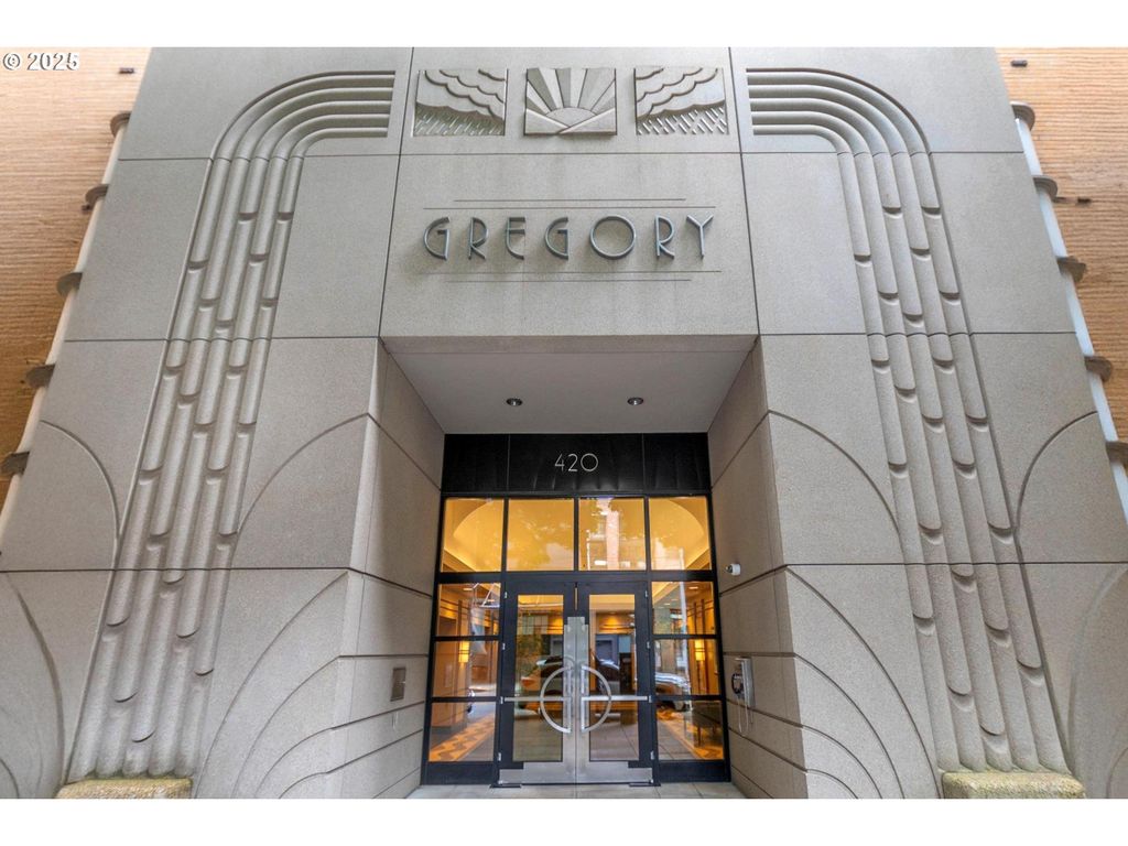 420 Nw 11TH Ave 503, Portland, OR 97209