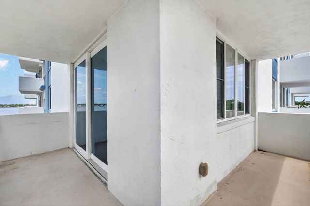 935 N HALIFAX AVENUE 406, Daytona Beach, FL 32118