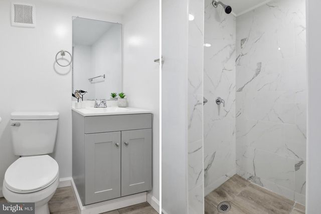 993 N QUEEN ST, York, PA 17404