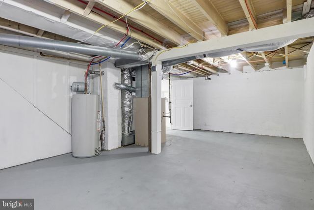 993 N QUEEN ST, York, PA 17404