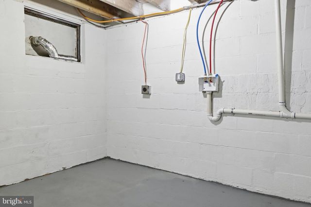 993 N QUEEN ST, York, PA 17404