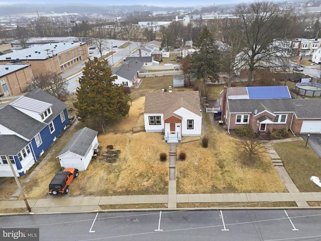 993 N QUEEN ST, York, PA 17404