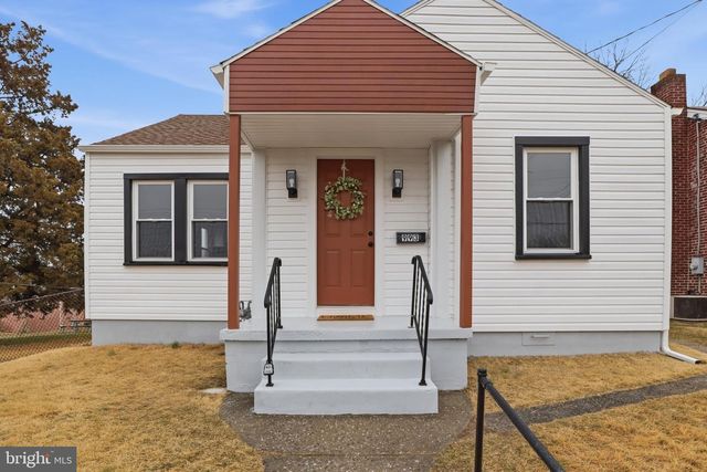 993 N QUEEN ST, York, PA 17404