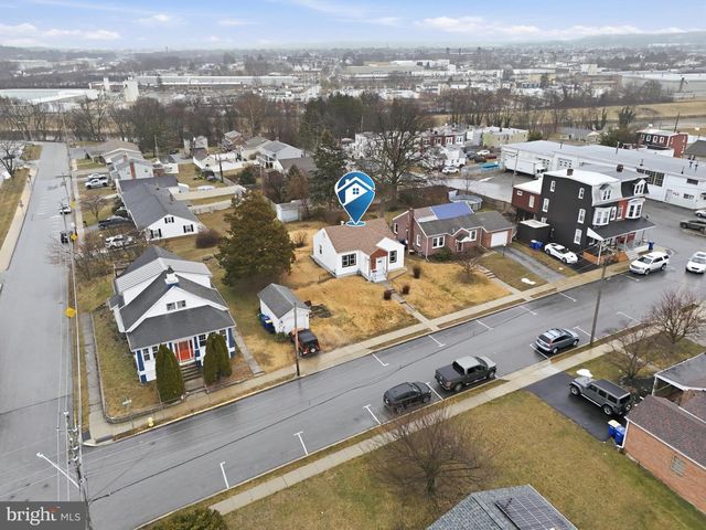 993 N QUEEN ST, York, PA 17404