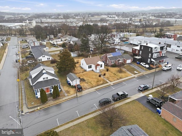 993 N QUEEN ST, York, PA 17404