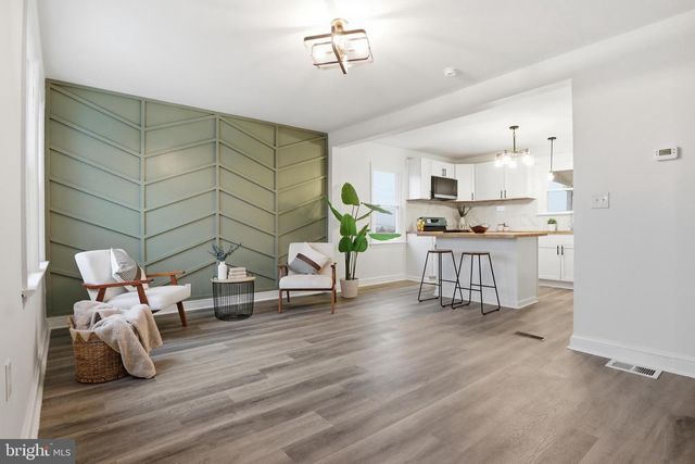 993 N QUEEN ST, York, PA 17404