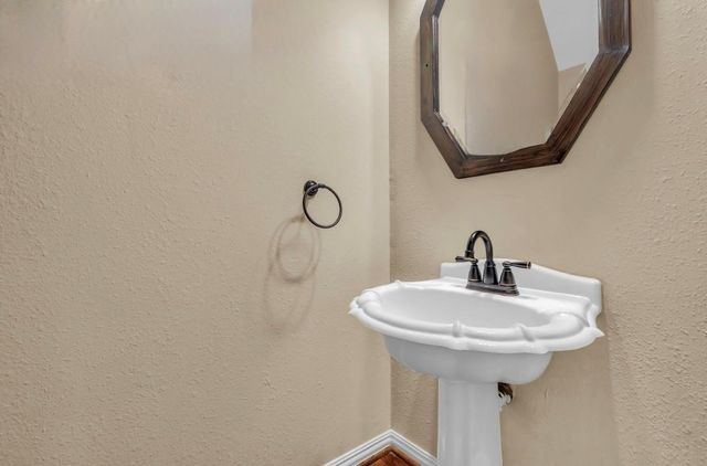 12711 Sweet Birch Lane, Houston, TX 77041