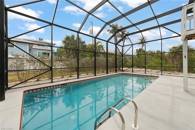 589 Rabbit RD, Sanibel, FL 33957