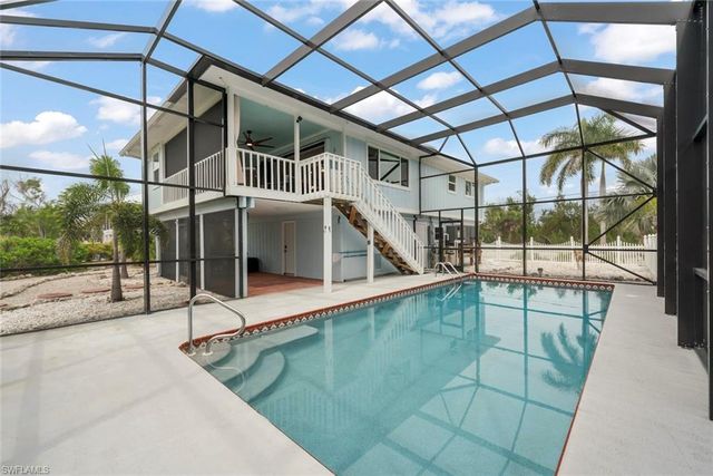 589 Rabbit RD, Sanibel, FL 33957