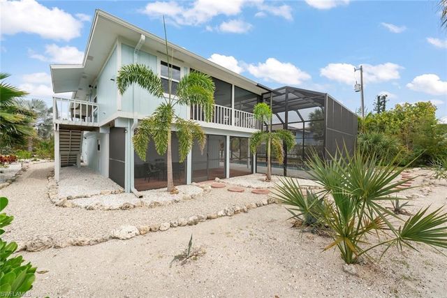 589 Rabbit RD, Sanibel, FL 33957