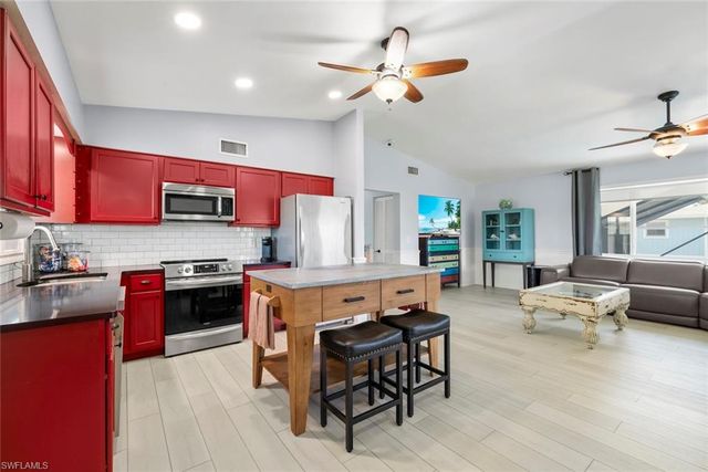 589 Rabbit RD, Sanibel, FL 33957