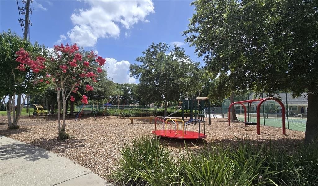 Image 69 of property listing at 651 OAK HOLLOW WAY, Altamonte Springs, FL 32714