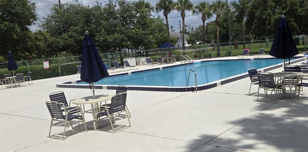 Image 71 of property listing at 651 OAK HOLLOW WAY, Altamonte Springs, FL 32714
