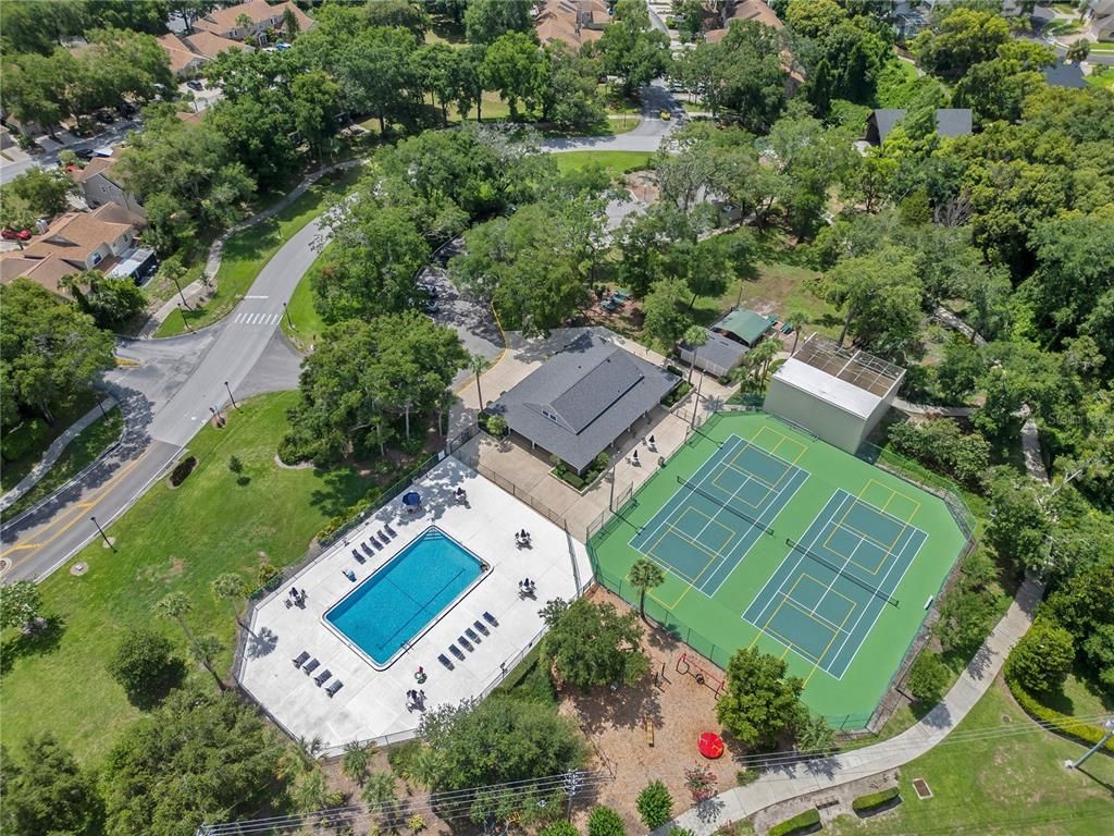 Image 73 of property listing at 651 OAK HOLLOW WAY, Altamonte Springs, FL 32714