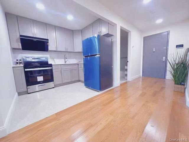 141-15 Cherry Avenue 5C, Flushing, NY 11355