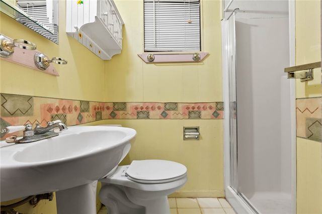 518 Dolphin Pl, Corpus Christi, TX 78411