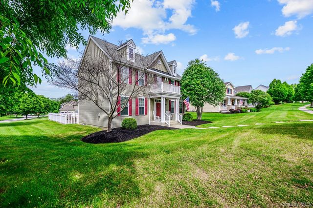 9 Poplar Street, Hopewell Junction, NY 12533