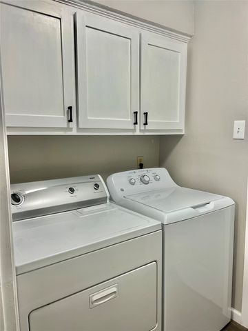 1504 Skyview Drive, Irving, TX 75060