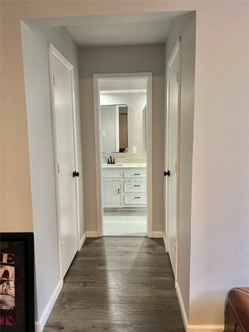 1504 Skyview Drive, Irving, TX 75060