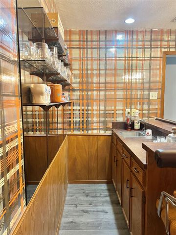 1504 Skyview Drive, Irving, TX 75060