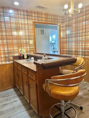 1504 Skyview Drive, Irving, TX 75060