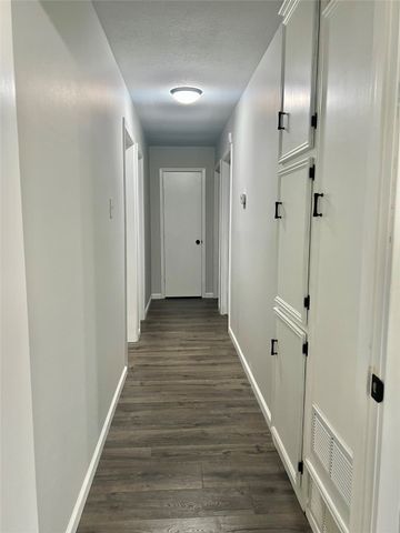 1504 Skyview Drive, Irving, TX 75060