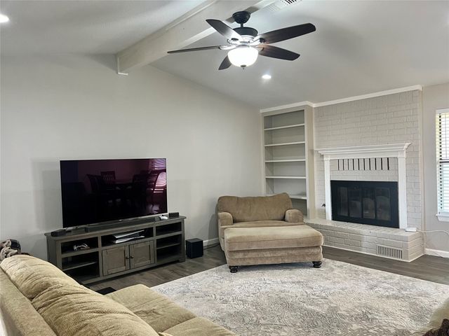 1504 Skyview Drive, Irving, TX 75060