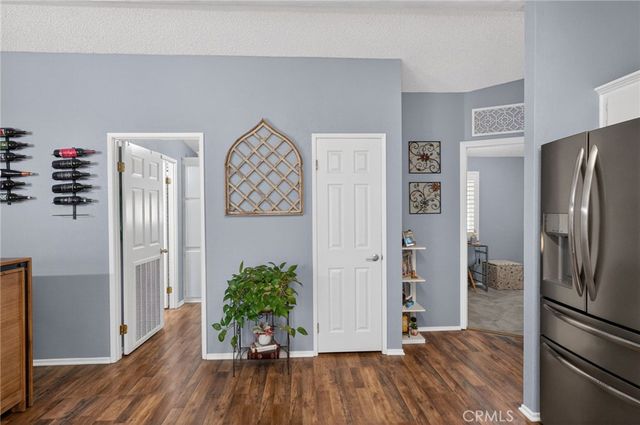 1536 S State Street, Hemet, CA 92543
