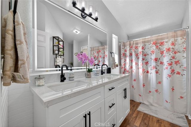 1536 S State Street, Hemet, CA 92543