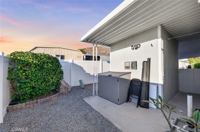 1536 S State Street, Hemet, CA 92543