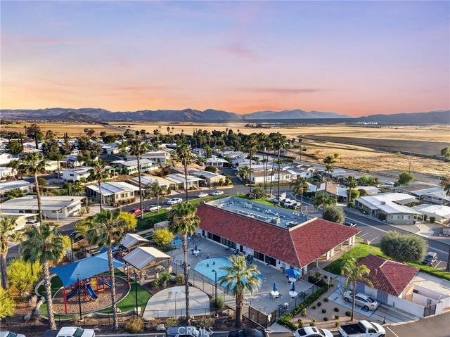 1536 S State Street, Hemet, CA 92543