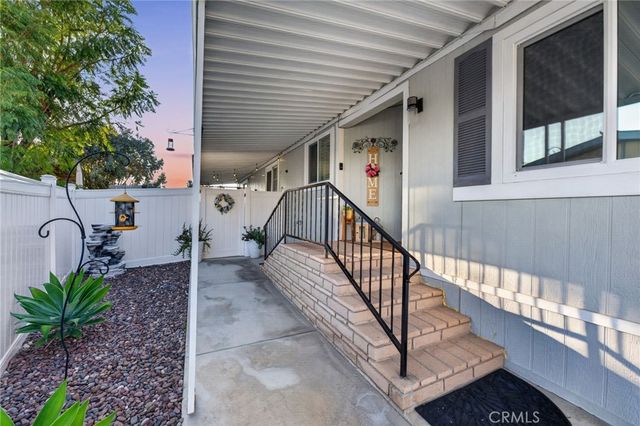 1536 S State Street, Hemet, CA 92543
