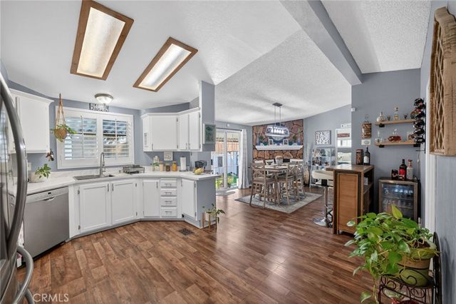 1536 S State Street, Hemet, CA 92543