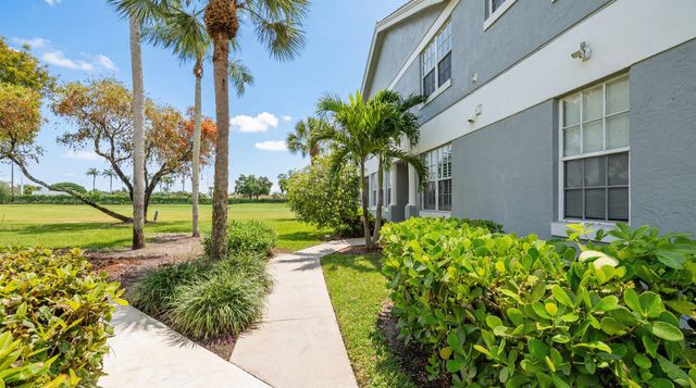 10303 N Andover Coach Circle A1, Lake Worth, FL 33449