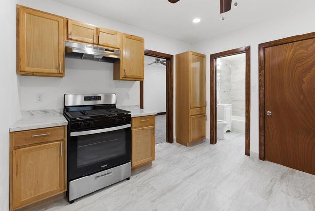 3206 Grange AVENUE, Cudahy, WI 53110