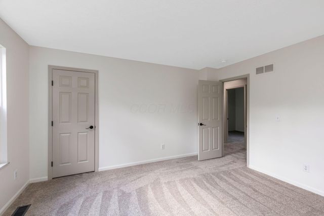 164 Shaleridge Drive, Pataskala, OH 43062