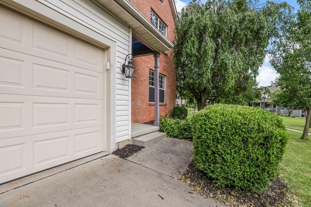 164 Shaleridge Drive, Pataskala, OH 43062