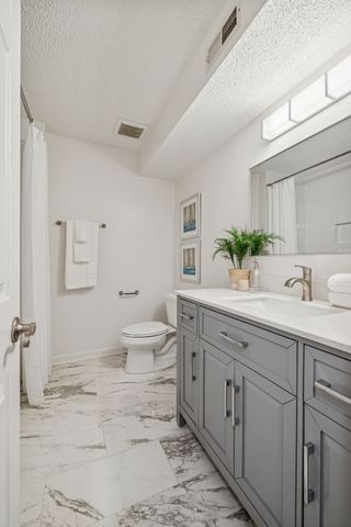 2045 Stokes Ln, Nashville, TN 37215