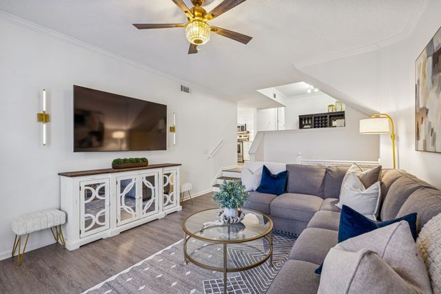 2045 Stokes Ln, Nashville, TN 37215