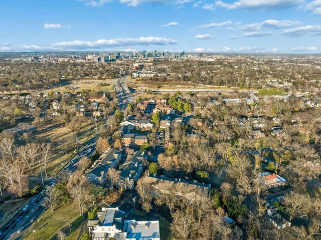 2045 Stokes Ln, Nashville, TN 37215