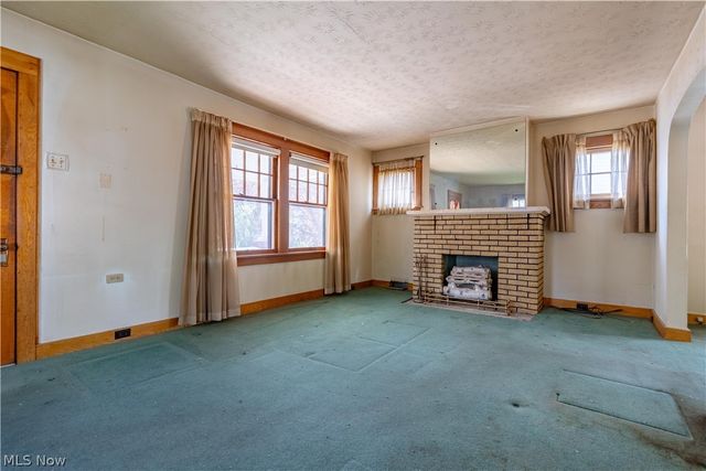 296 Kryder Avenue, Akron, OH 44305