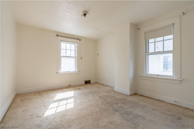 296 Kryder Avenue, Akron, OH 44305