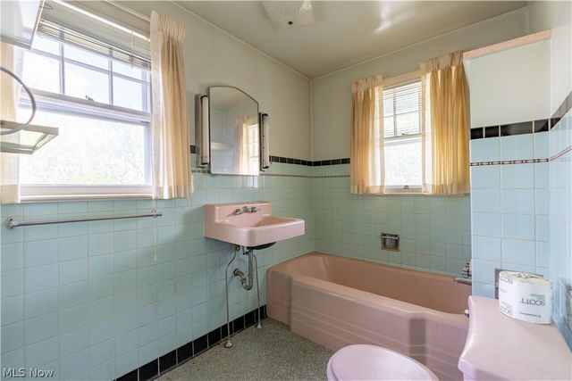 296 Kryder Avenue, Akron, OH 44305