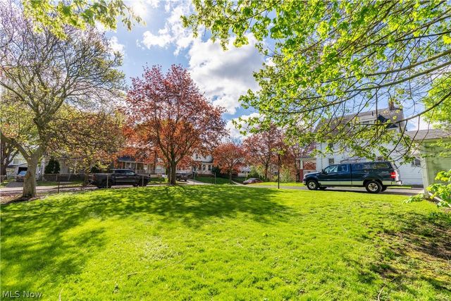 296 Kryder Avenue, Akron, OH 44305