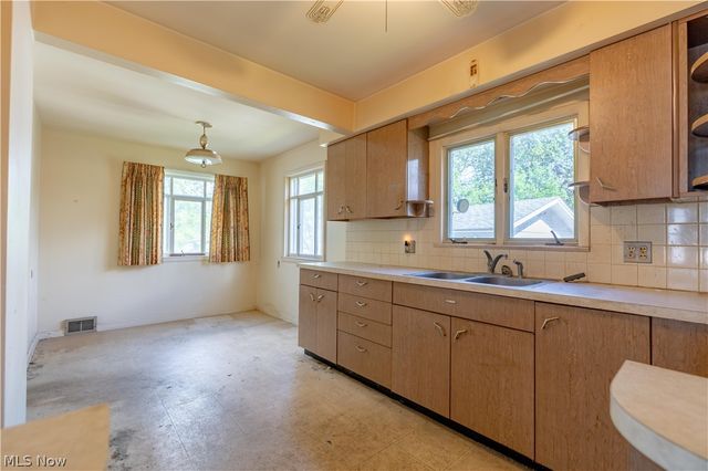 296 Kryder Avenue, Akron, OH 44305