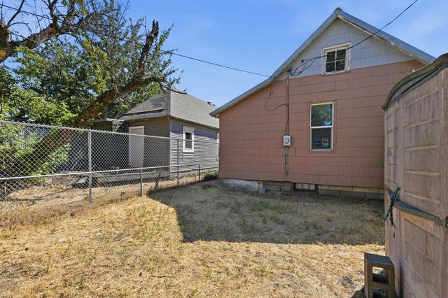 705 N Altamont St, Spokane, WA 99202